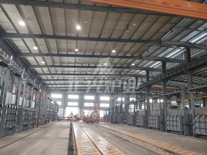 箱式爐自動(dòng)調(diào)質(zhì)線(xiàn)、正火線(xiàn)（對(duì)面）